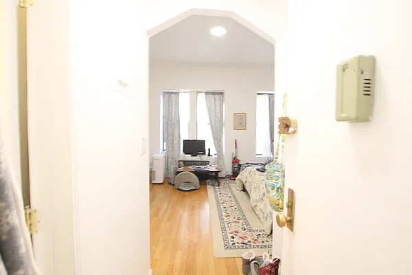 Rented by Corcoran | media 13