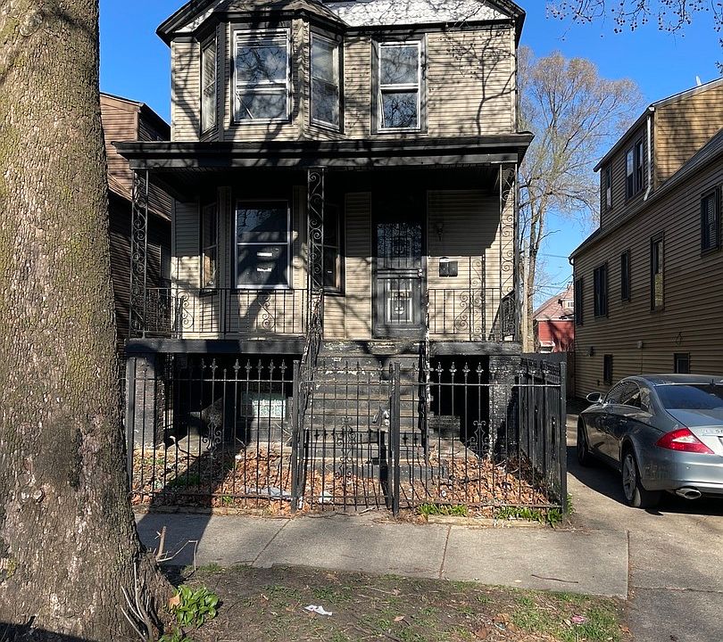 1st image of 8219 S Marquette Ave