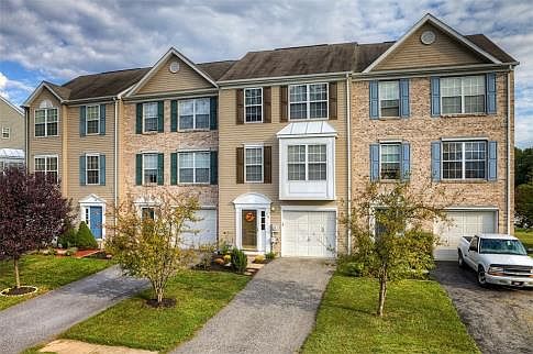 1st image of 375 N Barrington Ct