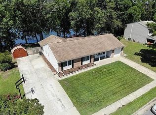 4521 Hudgins Dr, Virginia Beach, VA 23455