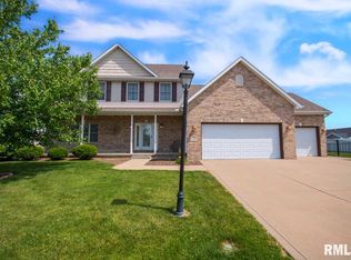 1705 Kingsbury Rd, Washington, IL 61571