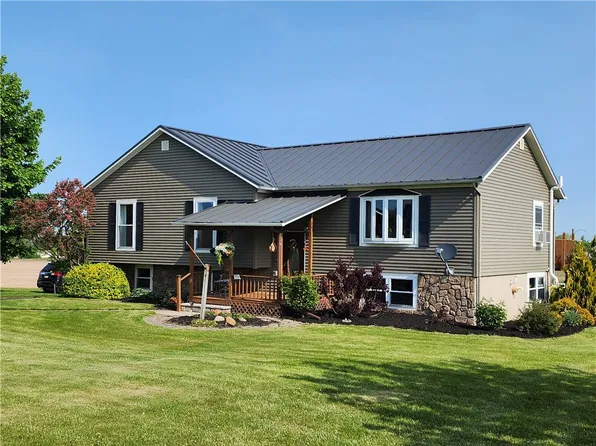 1831 Pinckney Rd, Auburn, NY 13021