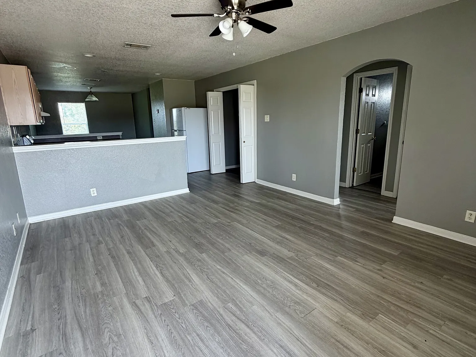 2907 Cantabrian Drive - D — Photo 2