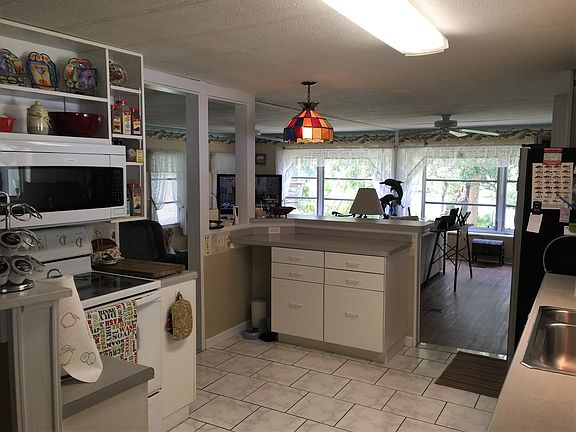2nd image of 21 Santa Maria Way
