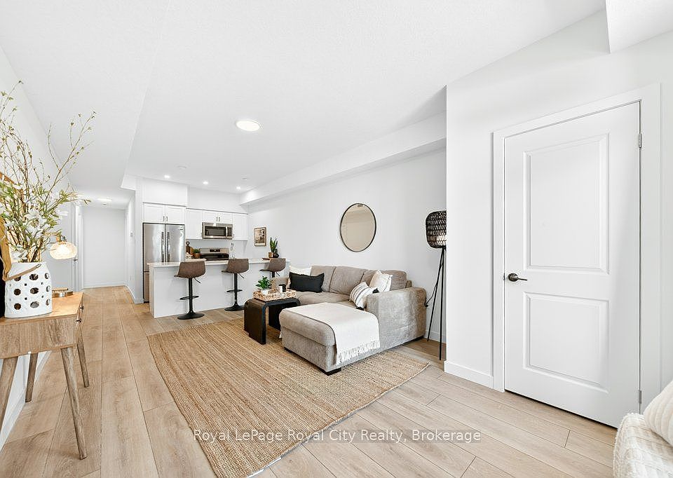 1st image of 824 Woolwich St #162
