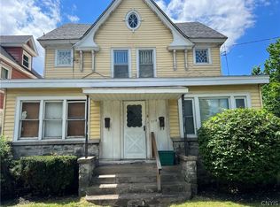 713 Oak St, Syracuse, NY 13203