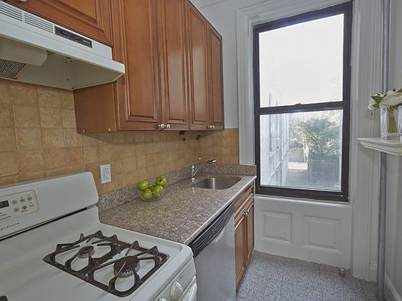 4th image of 412 8th Ave APT A2