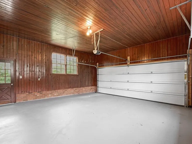 306 Granville Dr — Photo 29