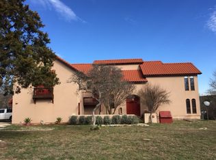 6787 N Lakeview Dr, Salado, TX 76571