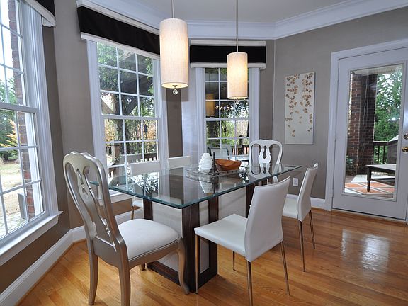 Inviting breakfast nook, enjoy looking out into your yard.