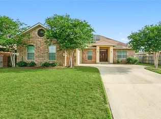 7301 Springlake Dr, New Orleans, LA 70126