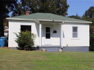 744 7th Avenue Pl SW, Hickory, NC 28602