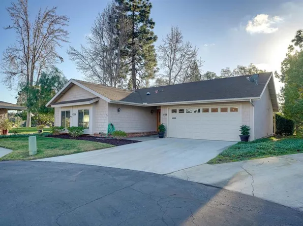 1128 La Casa Ln, San Marcos, CA 92078
