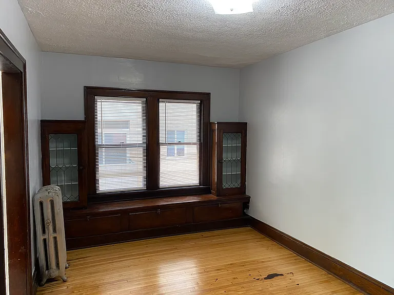 Belle Apartments — Photo 14