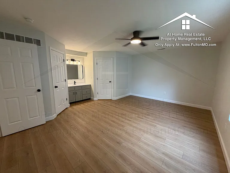 1011 Greystone Ct — Photo 12