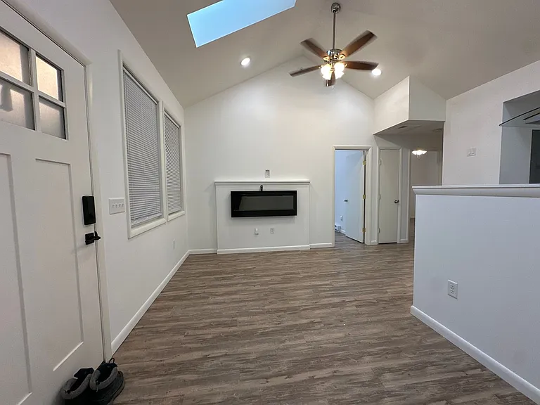 University Park Apartments near Cornell University — Photo 377