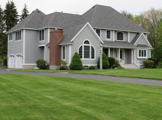 7 Swanson Ln, Westford, MA 01886