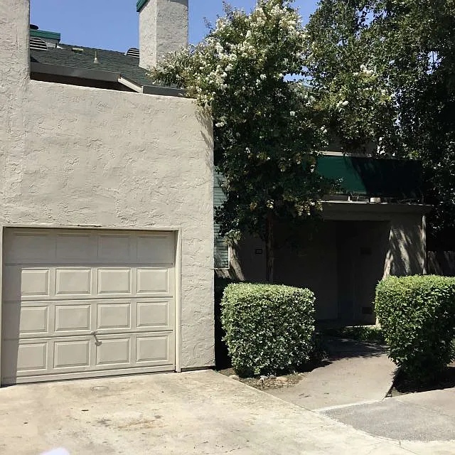 999 Porter Ave photo 1