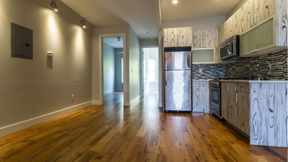 1st image of 95 N Henry St APT 1
