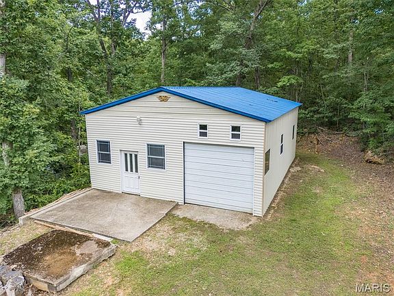 2nd image of 6660 Goldenrod Ln