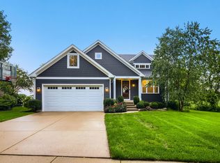 1074 Suffolk Ct, Gurnee, IL 60031