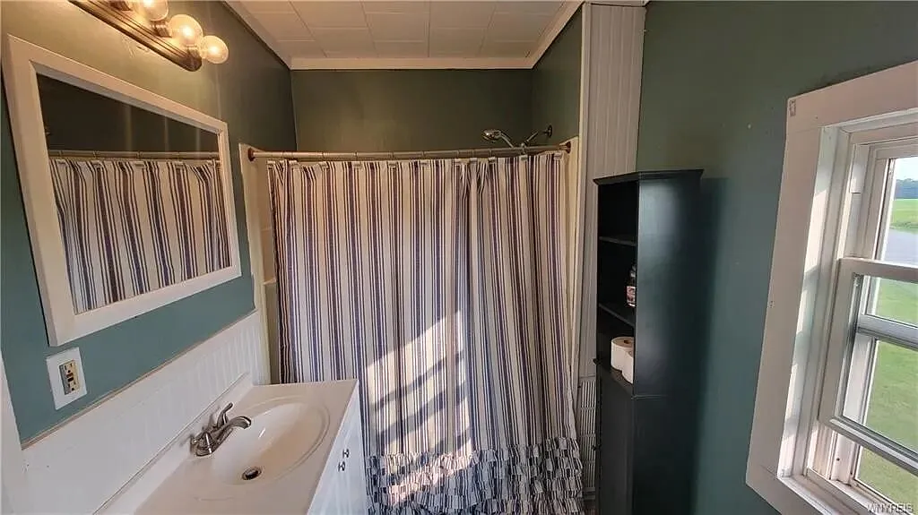 2 bed, 1.0 bath, $1,195 — Photo 3