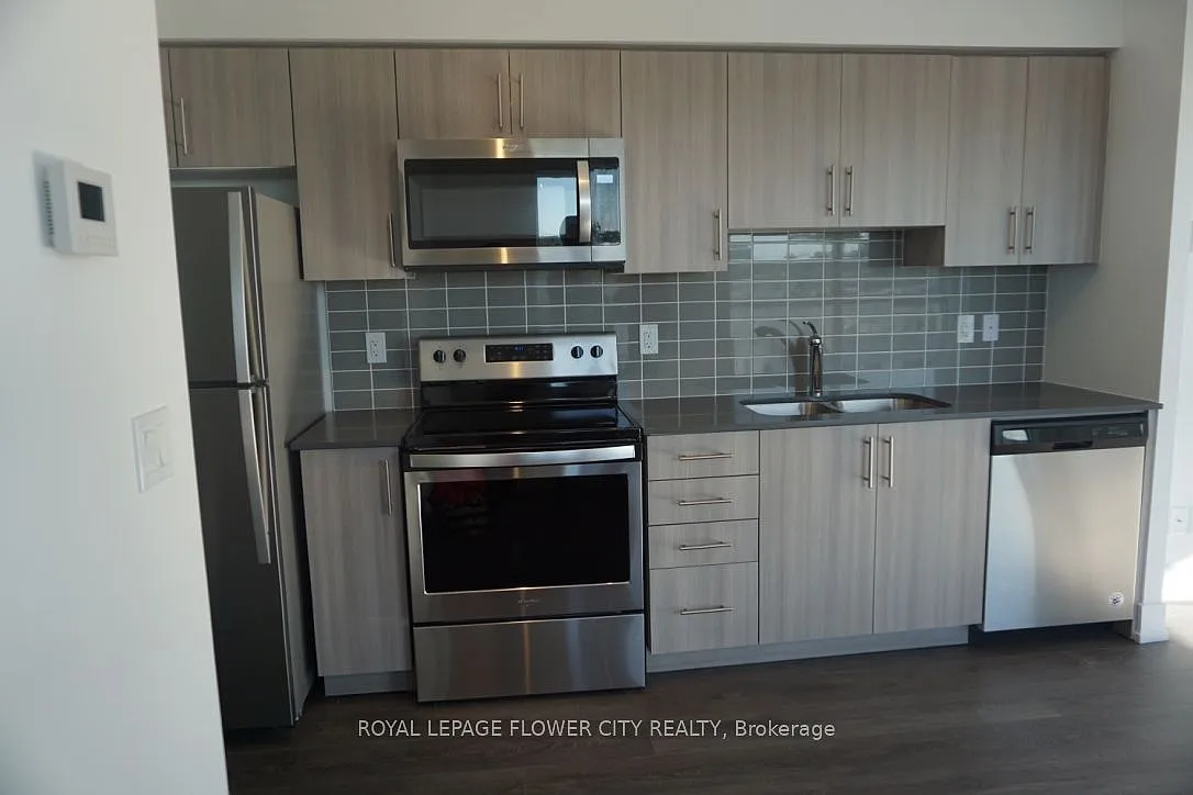 2 bed, $2,650 — Photo 2