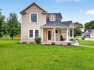 601 S Saunders Ave, Sutton, NE 68979