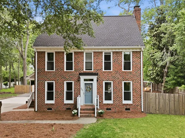 501 N Woodrow St, Fuquay Varina, NC 27526