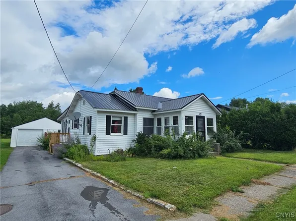 35 Wilna Ave, Deferiet, NY 13628