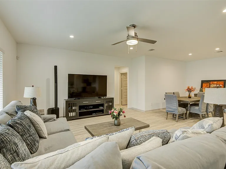 3530 Terrace Landing Ct — Photo 10