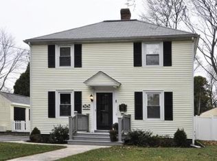 6 Binney St, Andover, MA 01810