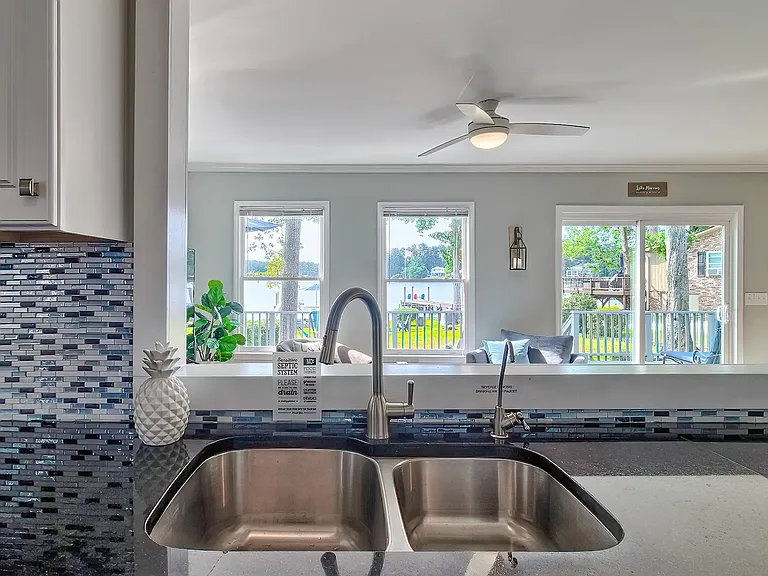 435 Whits End — Photo 6