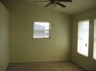 1093 Winburn Dr, Lexington, KY 40511