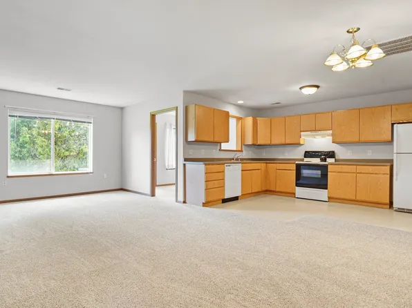 78 Heritage Ln, Belleville, WI 53508