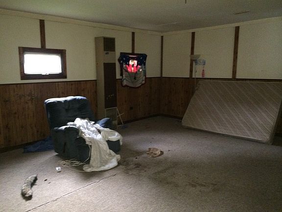 4th image of 818 Campbell Ave