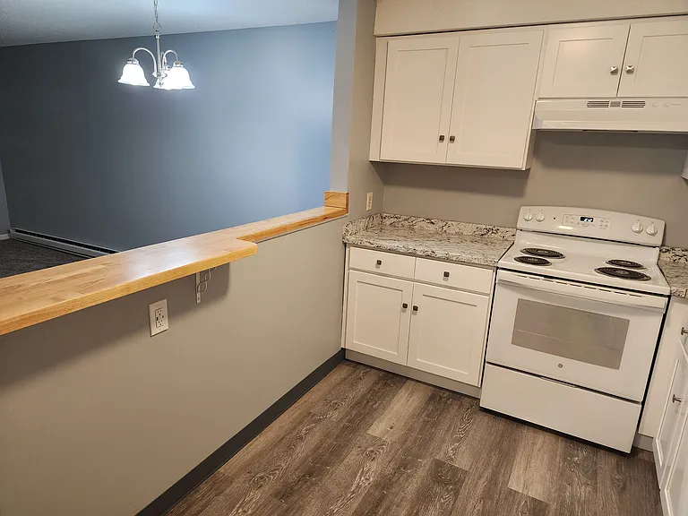 1015 Old Colony Rd #7 — Photo 6