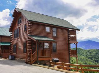 2824 White Oak Ridge Ln, Sevierville, TN 37862