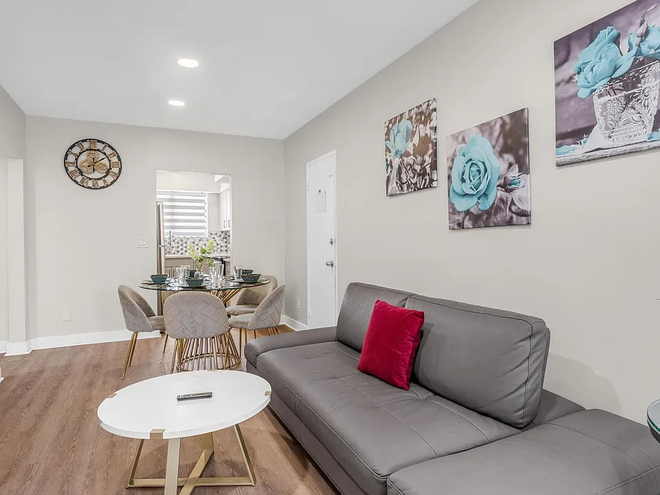 10004 E Bay Harbor Dr #ID1527183P