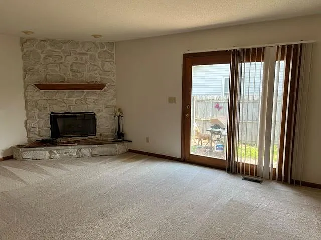 1100 Dani Ln — Photo 5