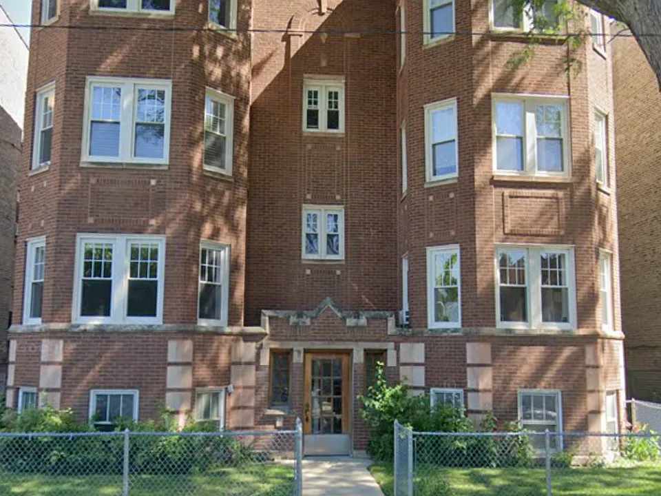 2636 W Winnemac Ave #3