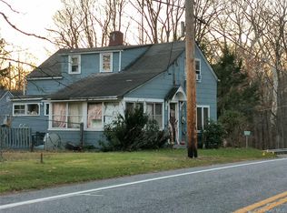 1 Staples Ln, New Windsor, NY 12553