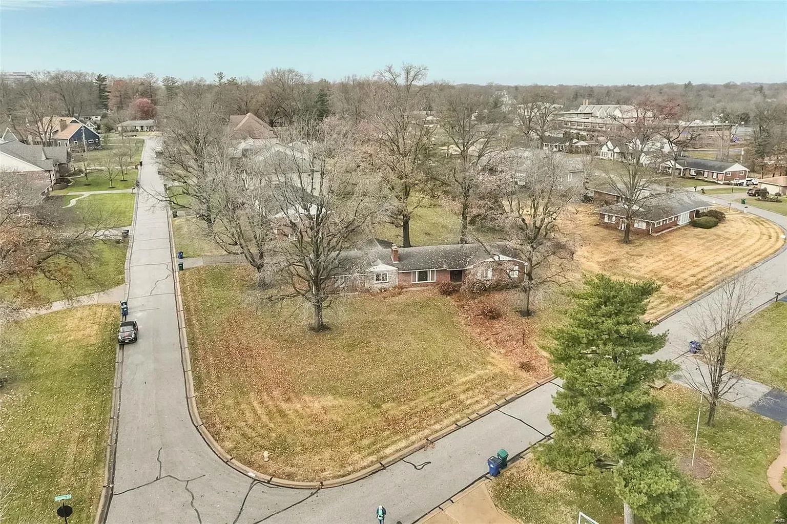 1401 Kendon Dr photo 1