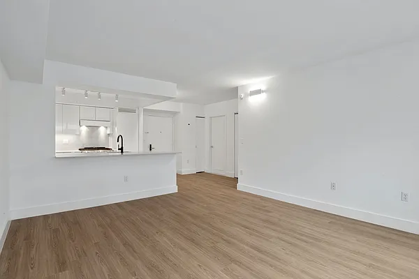 Rented by Greystar | media 5