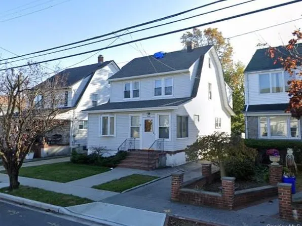 20 W Oxford Street, Valley Stream, NY 11580