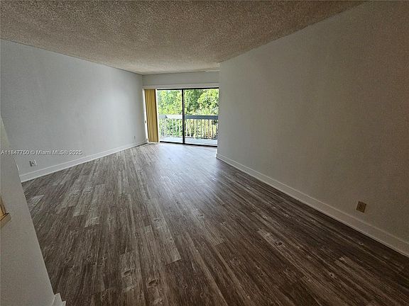 3rd image of 2000 N Congress Ave APT 304