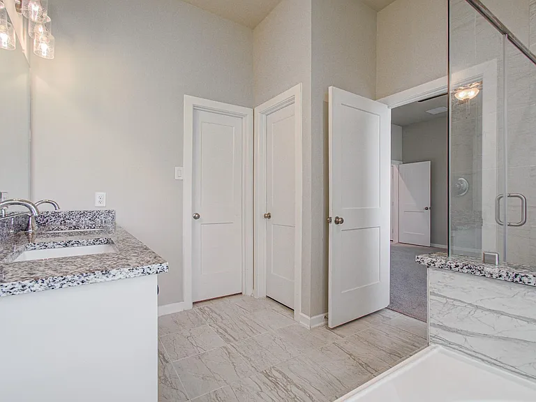 11006 Bexley Village Ct — Photo 23
