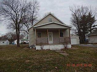3 Wyandotte St, Pana, IL 62557