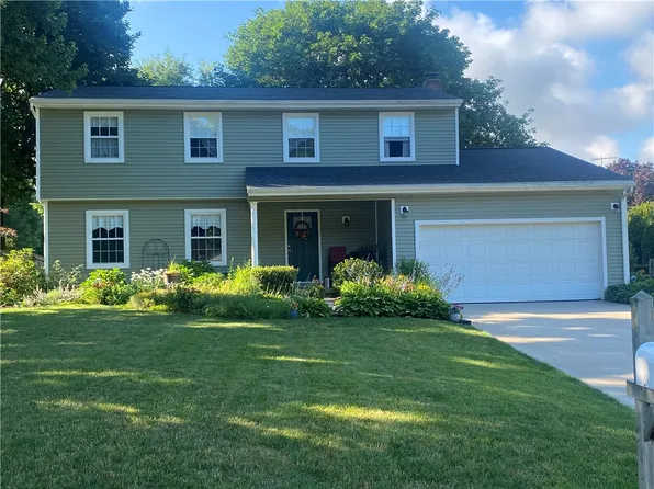 7467 Toby Ct, Fairview, PA 16415