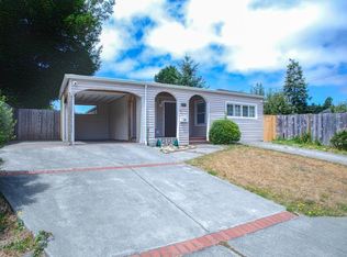 3122 T St, Eureka, CA 95503